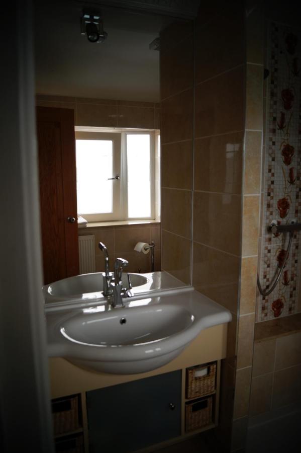 Marie'S Bed And Breakfast Coolock Exterior foto